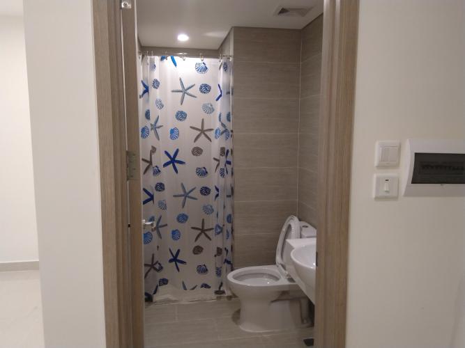 Toilet Vinhomes Grand Park Quận 9 Căn hộ view sông tắc Vinhomes Grand Park tầng cao.