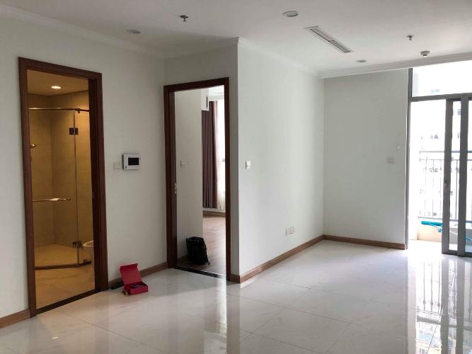 Phòng khách căn hộ Vinhomes Central Park Cho thuê căn hộ Vinhomes Central Park tầng cao, tháp Central 2, diện tích 51.5m2 rộng rãi