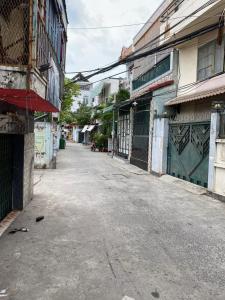 nhà phố Lý Phục Man, Quận 7 Nhà phố hẻm xe hơi, diện tích 67.8m2, bàn giao sổ hồng riêng.