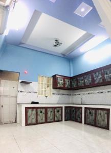 Bên trong nhà phố Tân Hòa Đông, Bình Tân Nhà phố hướng Nam hẻm xe hơi 6m, diện tích sử dụng 178.3m2.