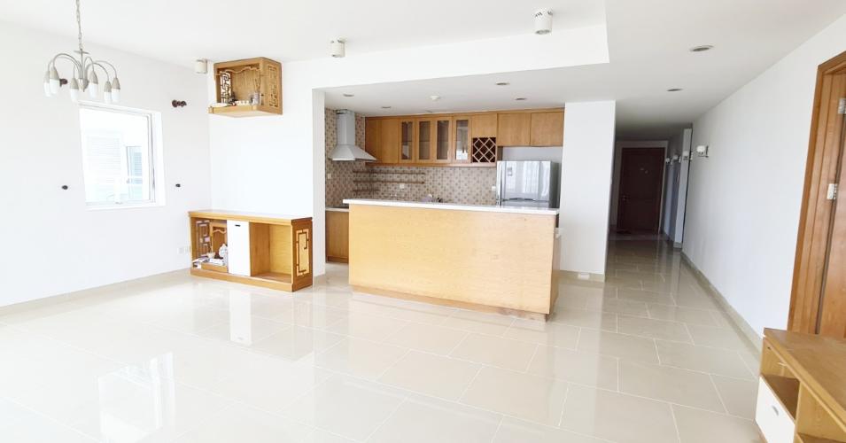 Phòng khách căn hộ River Garden, Bán căn hộ số 3 tầng cao dự án River Garden, nội thất cơ bản