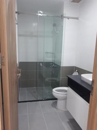 phòng tắm căn hộ Saigon South Residence  Cho thuê căn hộ 2 phòng ngủ nội thất đầy đủ Saigon South Residence