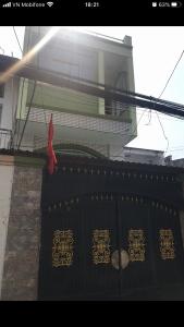 Bán nhà hẻm 1 trệt-1 lửng- 1 lầu Trần Xuân Soạn, Quận 7, sổ đỏ đầy đủ, diện tích đất 77.4m2, diện tích sàn 169m2, không kèm theo nội thất.