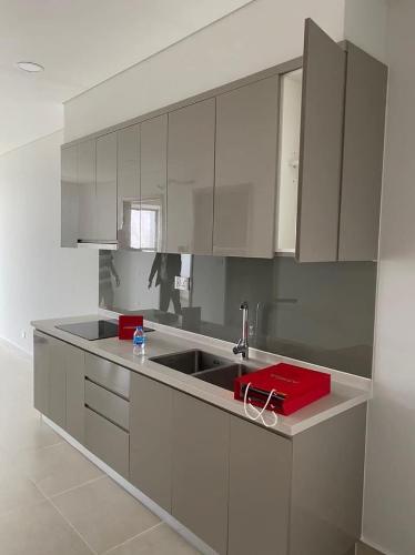 Bếp River Panorama Quận 7 Căn hộ River Panorama tầng trung, nội thất bàn giao cơ bản.