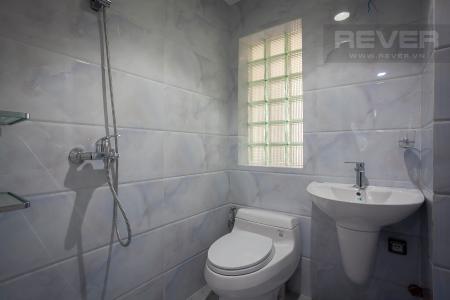 Tolet biệt thự Nhà Bè Bán hoặc cho thuê biệt thự KDC Kim Long, Nhà Bè, diện tích đất 10x21m, đầy đủ nội thất cao cấp, cửa hướng Nam