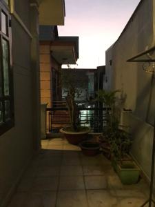 Sân nhà phố Quận 9 Bán nhà đường Nguyễn Duy Trinh, Quận 9, thổ cư 85m2, cách chợ Long Trường 700m