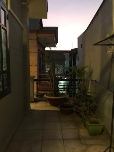 Sân nhà phố Quận 9 Bán nhà đường Nguyễn Duy Trinh, Quận 9, thổ cư 85m2, cách chợ Long Trường 700m