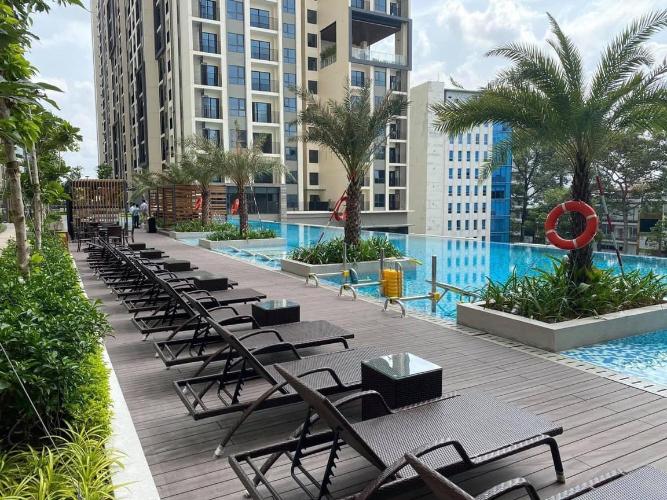 Tiện ích hồ bơi Hado Centrosa Garden, Quận 10 Căn hộ Hado Centrosa Garden tầng trung, hướng Tây Bắc nội khu.