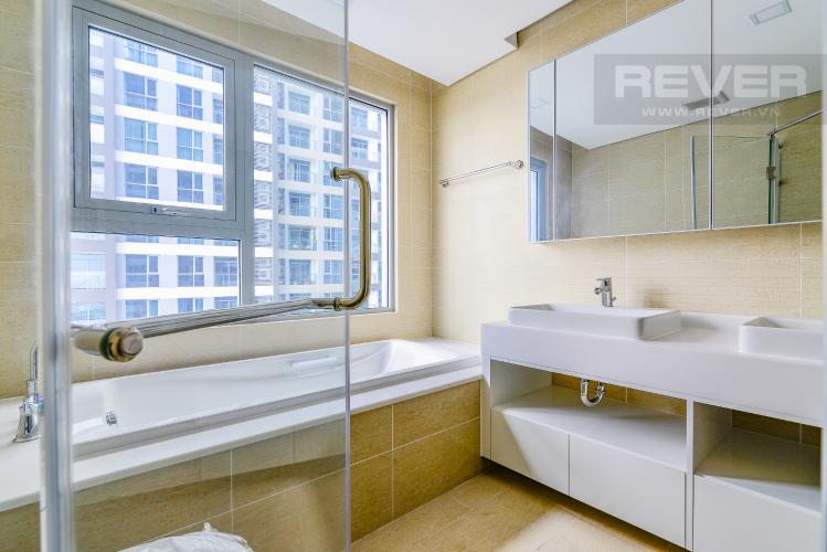 Phòng Tắm 2 Căn hộ Vinhomes Central Park 4 phòng ngủ tầng cao P4 view sông