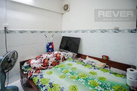 Phòng ngủ căn hộ chung cư Ngô Gia Tự Bán căn hộ tầng trệt Chung cư Ngô Gia Tự 2PN, diện tích 35m2, nội thất cơ bản, cách vòng xoay Lý Thái Tổ 500m