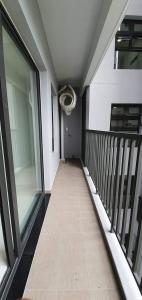 Ban công Safira Khang Điền Căn hộ Safira Khang Điền tầng trung, view thành phố thoáng đãng