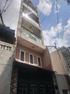 Bán nhà phố hẻm đường Thích Quảng Đức, quận Phú Nhuận, diện tích đất 26m2, diện tích sàn 113m2, kết cầu 3 tầng (4 phòng ngủ, 4 toilet), sổ hồng chính chủ.