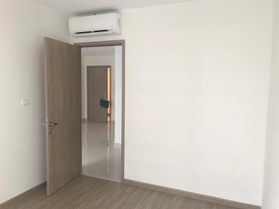 Phòng ngủ Vinhomes Grand Park Quận 9 Căn hộ Vinhomes Grand Park tầng trung, ban công hướng Đông Bắc.