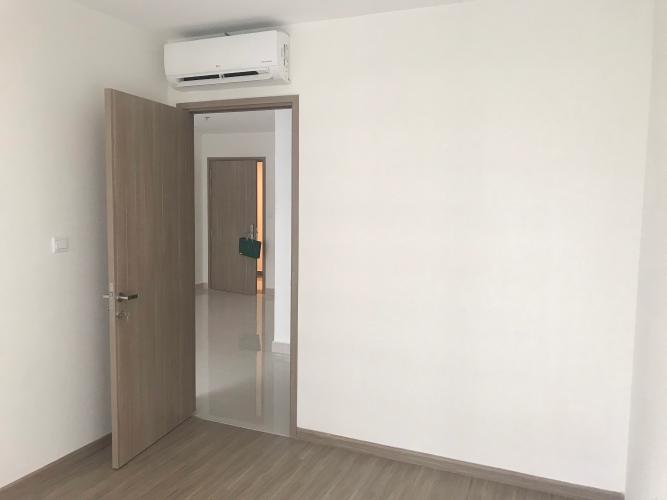 Phòng ngủ Vinhomes Grand Park Quận 9 Căn hộ Vinhomes Grand Park tầng trung, ban công hướng Đông Bắc.