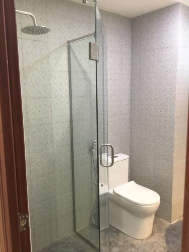 phòng tắm 2 Bán căn hộ Saigon South Residence 2 phòng ngủ và 2 phòng tắm, tầng trung, diện tích 74m2