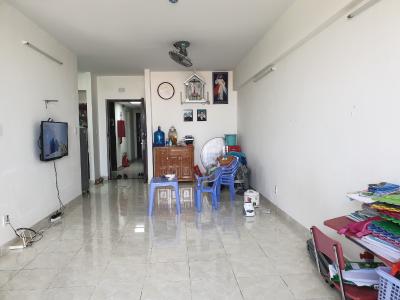 Phòng khách căn hộ chung cư An Hội 3, Gò Vấp Căn hộ chung cư An Hội 3 bàn giao nội thất cơ bản, hướng Tây Nam.