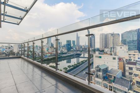 Balcony phòng ngủ Cho thuê căn hộ Masteri Millennium 3PN, diện tích 107m2, đầy đủ nội thất, view Bitexco