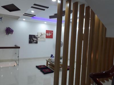 Lầu 1 nhà phố Quận 9 Bán nhà 3 tầng hẻm 47 Trường Lưu, Quận 9, DT 52m2, gần chợ Long Trường