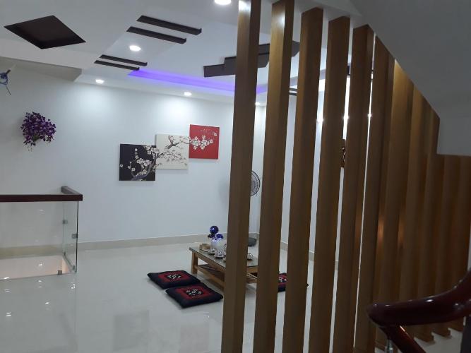 Lầu 1 nhà phố Quận 9 Bán nhà 3 tầng hẻm 47 Trường Lưu, Quận 9, DT 52m2, gần chợ Long Trường