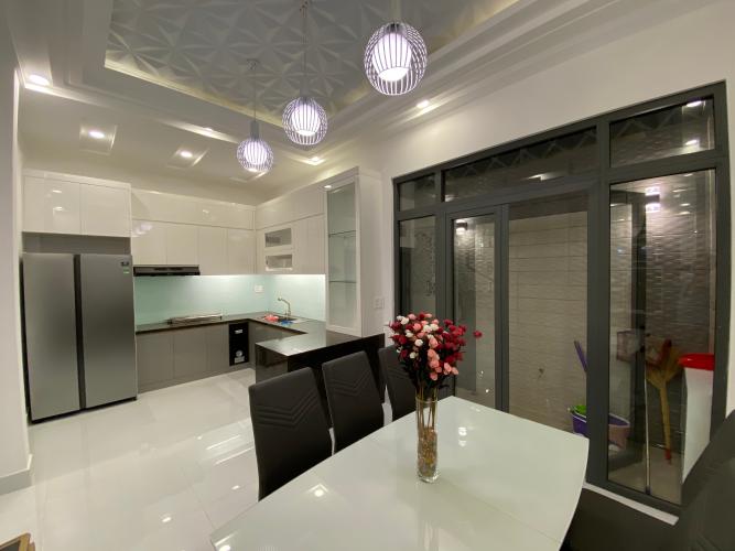 Phòng ăn và bếp nhà phố Nhà Bè Bán nhà 3 tầng hẻm 52 Đào Tông Nguyên, Nhà Bè, sổ hồng