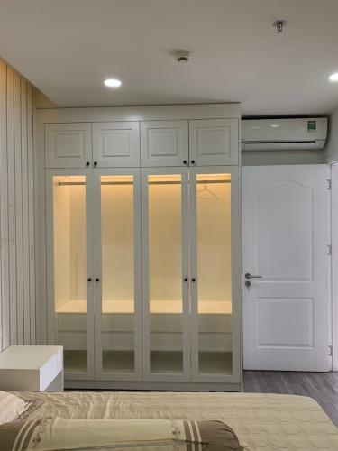 Phòng khách căn hộ SCENIC VALLEY Bán căn hộ Scenic Valley 2 phòng ngủ thuộc tầng thấp, diện tích 110.5m2, nội thất cơ bản