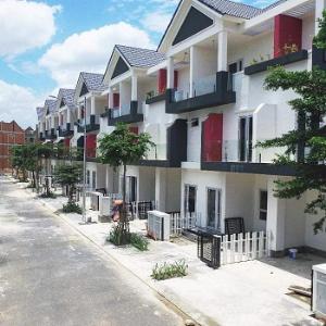 Nhà phố đường Nguyễn Duy Trinh Nhà phố Valencia Riverside, diện tích 5m x15m, nội thất cơ bản