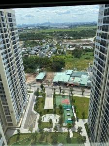 View Vinhomes Grand Park Quận 9 Căn hộ Vinhomes Grand Park tầng cao, view Landmark 81 tuyệt đẹp.