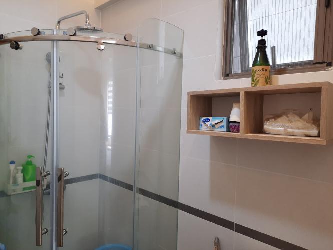 Nhà vệ sinh Saigon South Residence Căn hộ Saigon South Residence tầng cao, ban công hướng Nam.