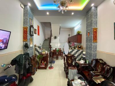 Bên trong nhà phố Lý Phục Man, Quận 7 Nhà phố hẻm xe hơi, diện tích 67.8m2, bàn giao sổ hồng riêng.