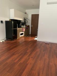 Bán officetel D-Vela, tầng thấp, 1 phòng ngủ - diện tích 34m2, không có nội thất.