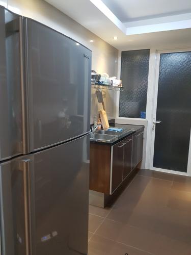 Khu vực bếp Saigon Pearl Quận Bình Thạnh Căn hộ Saigon Pearl tầng cao đón view thành phố sầm uất.