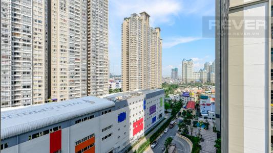 View ban công Căn hộ 3 phòng ngủ tiện nghi, đẳng cấp tại The Central 1, Vinhomes Central Park