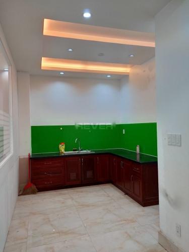 Phòng bếp nhà Quận 2 Mặt bằng kinh doanh tầng trệt diện tích 200m2, sát mặt tiền Trần Não.