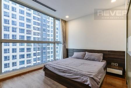 Phong ngu Master 1 Bán căn hộ Vinhomes Central Park 2PN, diện tích 72m2, đầy đủ nội thất, view sông và công viên