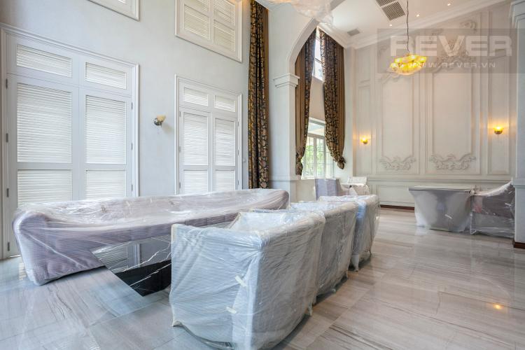 Phòng khách biệt thự Nhà Bè Bán hoặc cho thuê biệt thự KDC Kim Long, Nhà Bè, diện tích đất 10x21m, đầy đủ nội thất cao cấp, cửa hướng Nam