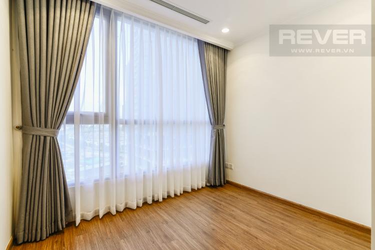 Phòng ngủ 2 Căn hộ Vinhomes Central Park tầng trung Landmark 3 nội thất cơ bản