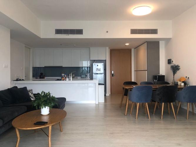 Phòng khách + bếp Gateway Thảo Điền Quận 2 Căn hộ Gateway Thảo Điền tầng cao, ban công rộng rãi thoáng mát.