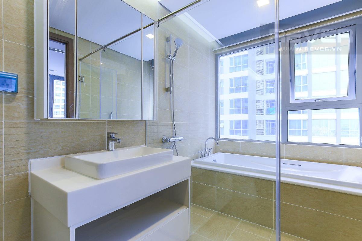 8c5d57fca2a144ff1db0 Cho thuê căn hộ Vinhomes Central Park 2 phòng ngủ, tháp Park 4, đầy đủ nội thất, hướng Tây