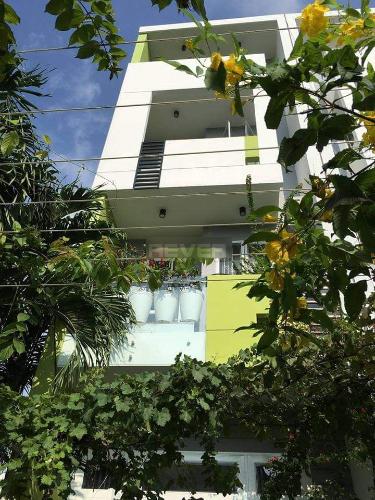 Mặt tiền nhà phố Bình Trưng Tây, Quận 2 Nhà phố mặt tiền sân vườn rộng rãi, thích hợp kinh doanh.