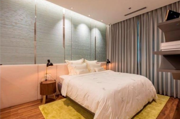 Phòng ngủ One Verandah  Căn hộ tầng 17 One Verandah, view thành phố và sông.