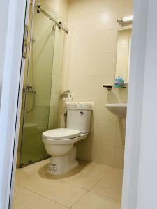 Phòng tắm Moonlight Boulevard, Bình Tân Căn hộ Moonlight Boulevard tầng cao, hướng Nam view thành phố.