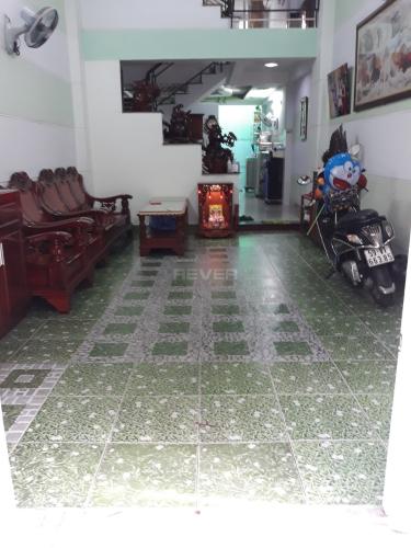 Nhà phố Lâm Thị Hồ quận 12 Nhà phố hướng Nam hẻm oto, sổ hồng riêng, nội thất cơ bản.