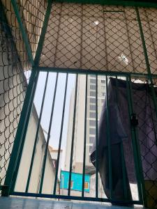 Nhà phố Quận 4 Cho thuê nhà hẻm 333 Bến Vân Đồn, Quận 4, hướng Nam, cách chung cư The Gold View 100m