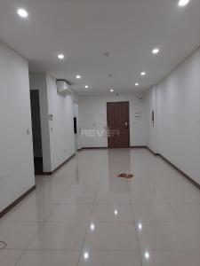 Phòng khách Hado Centrosa Garden, Quận 10 Căn hộ Hado Centrosa Garden tầng cao, hướng Nam, view nội khu.