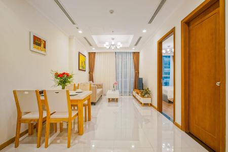 Phòng khách officetel Vinhomes Central Park Bán officetel Vinhomes Central Park 1PN, diện tích 53m2, đầy đủ nội thất, view Landmark 81