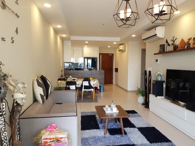 Phòng khách căn hộ THE GOLD VIEW Bán căn hộ The Gold View 2PN, tháp A, đầy đủ nội thất, view hồ bơi và kênh Bến Nghé