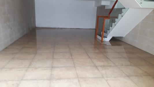 Bên trong nhà Thủ Đức Văn phòng Thủ Đức hướng Đông Nam diện tích 400m2, mặt tiền đường xe tải.