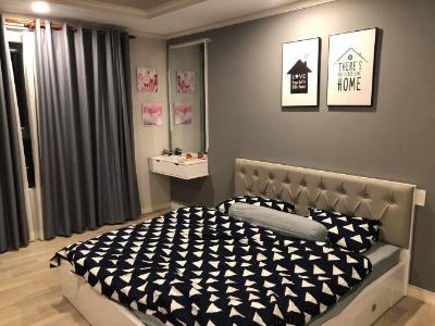 Phòng ngủ căn hộ Homyland 2 Căn hộ tầng trung Homyland 2 Block B, thiết kế hiện đại.