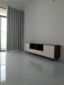 Phòng khách Jamila Khang Điền, Quận 9 Căn hộ Jamila Khang Điền tầng cao, 2 phòng ngủ, view thành phố.