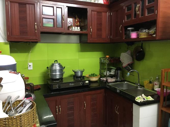 Phòng bếp nhà phố Quận Bình Tân Nhà phố Q.Bình Tân diện tích sử dụng 76m2, sổ hồng và pháp lí đầy đủ.